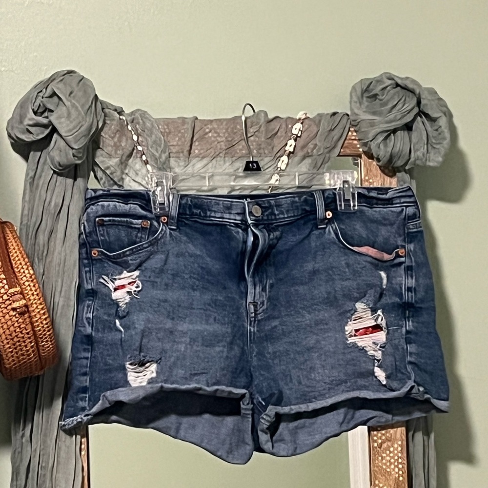 Short women’s shorts! Perfect for summer, and so comfortable.